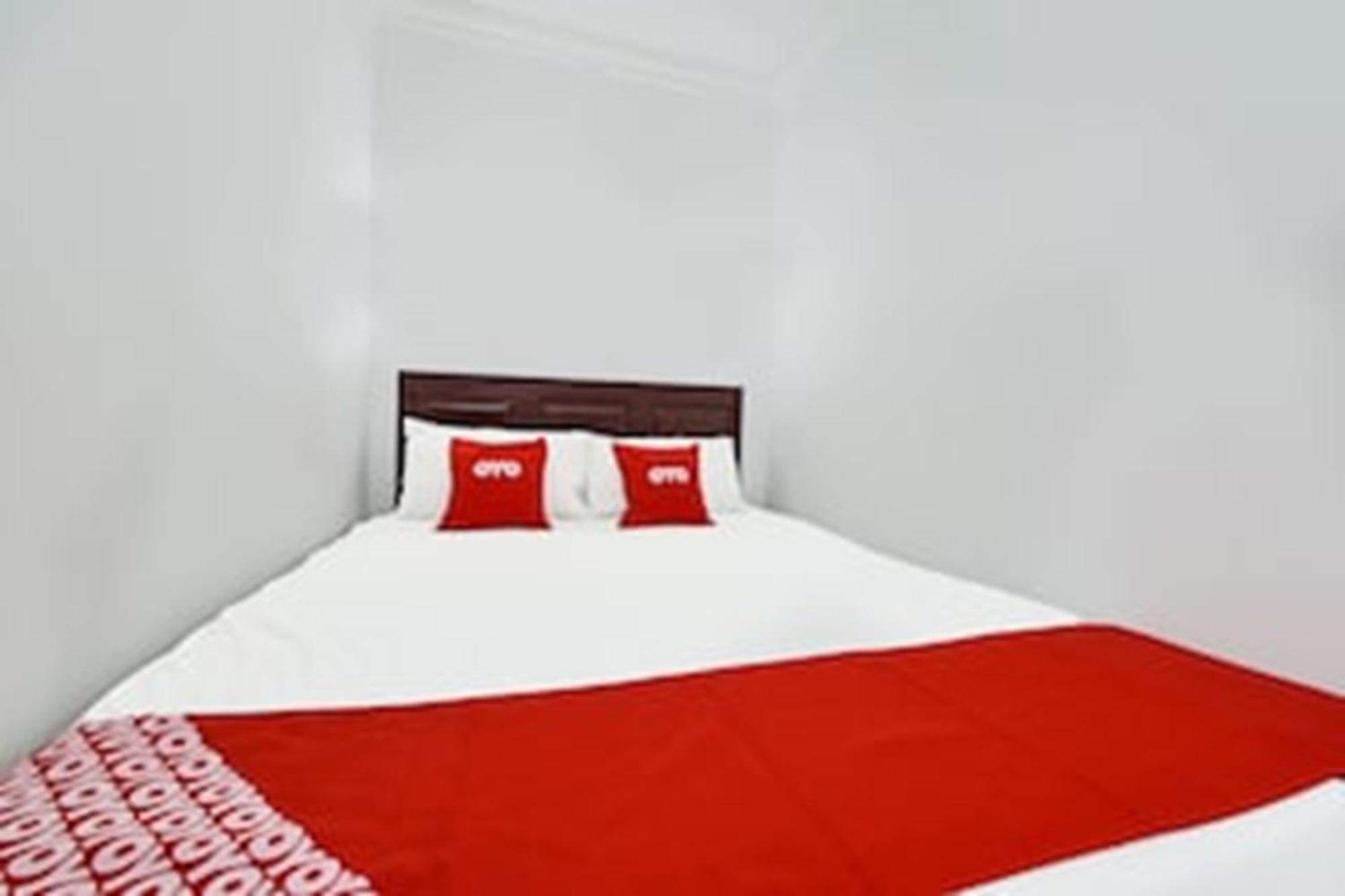 Super Oyo 90572 J Hotel Masjid India Kuala Lumpur Eksteriør billede