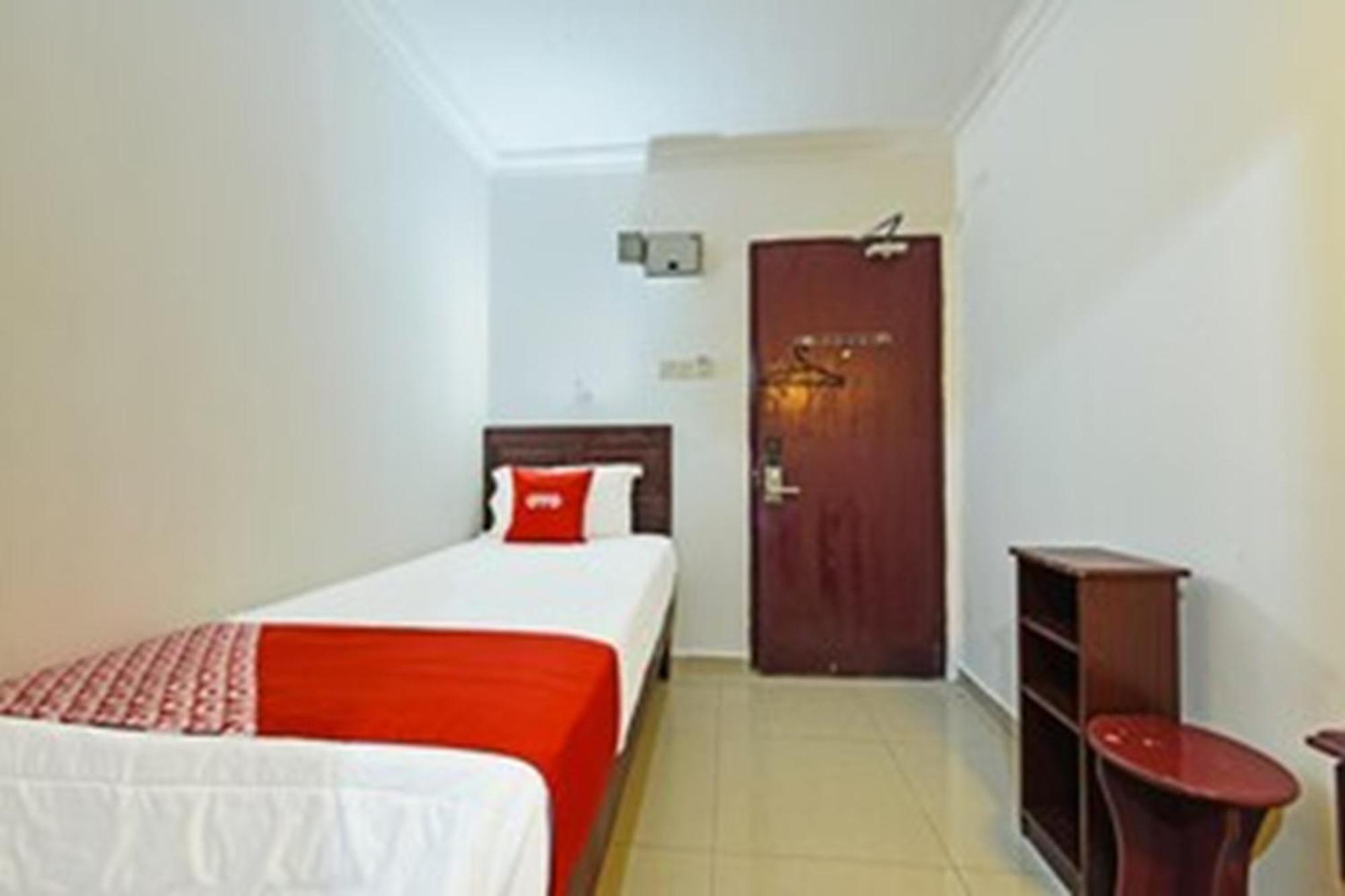 Super Oyo 90572 J Hotel Masjid India Kuala Lumpur Eksteriør billede